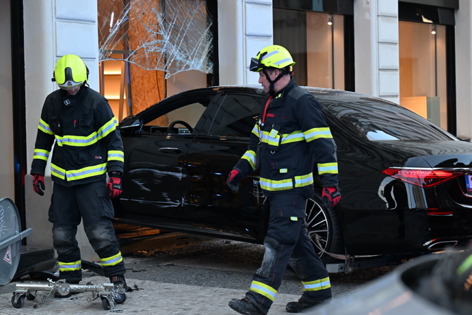 FOTO: Podle mluvčího policie nebyla zjištěna u řidičky žádná přítomnost alkoholu ani drog. – stránka 9