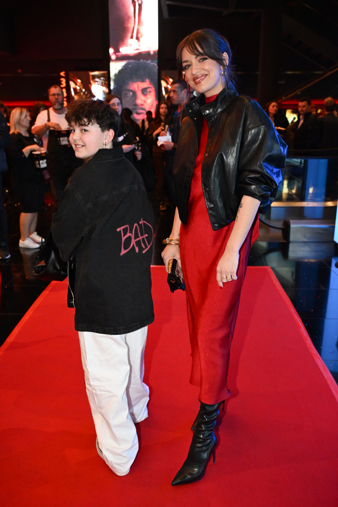 FOTO: Dcera Jitky Boho, Rosalie ukázala svůj outfit. – stránka 48