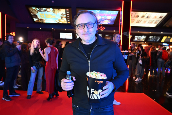 FOTO: Marian Vojtko si dal popcorn. – stránka 46