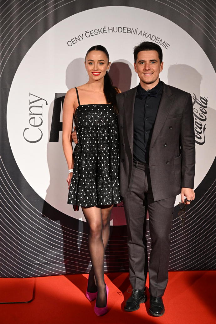 FOTO: Jakub Kotek a jeho krásná manželka. – stránka 3