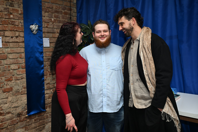 FOTO: Elias Decastelo s manželkou Kristínou a Šimonem Bilinou. – stránka 41