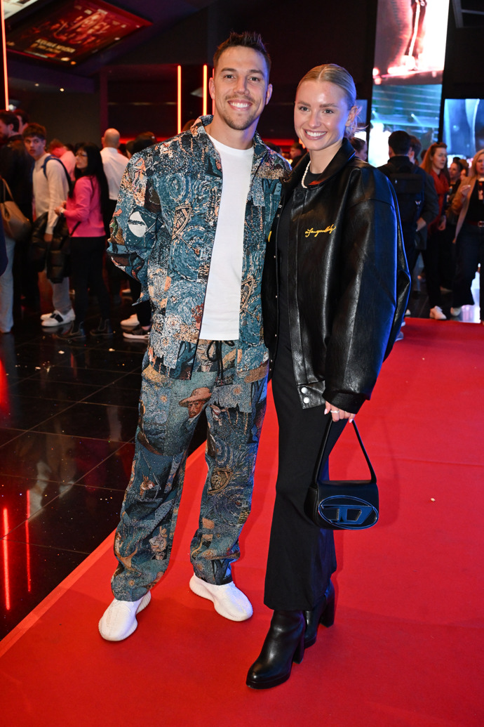 FOTO: Denisa Válová a Kryštof Novák na premiéře filmu Michael. – stránka 13