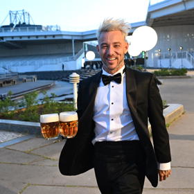 Jakub Bína změnil účes.