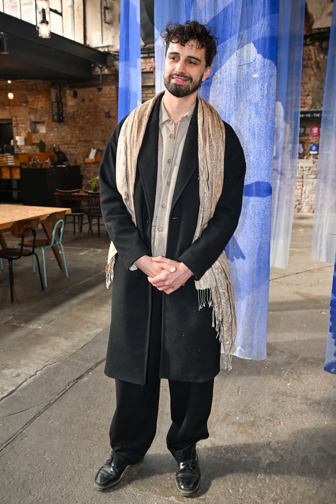 FOTO: Zpěvák  Šimon Bilina. – stránka 23