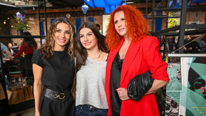 FOTO: Eva Decastelo se svou dcerou Zuzanou a herečkou Štěpánkou Decastelo.