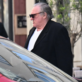 Gérard Depardieu je v Praze.