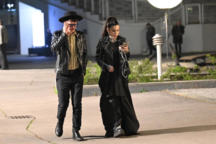 FOTO: MMA zápasník Andrej Kalašnik s doprovodem. – stránka 4