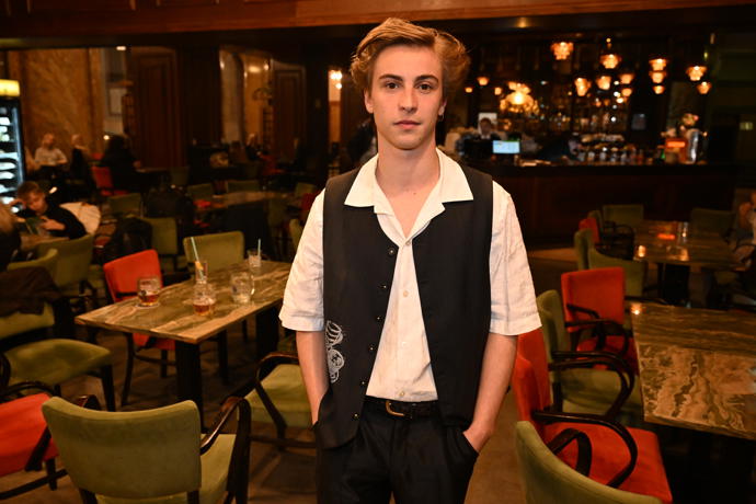 FOTO: Maximilián Dolanský na premiéře filmu Říkej mi Lars. – stránka 3