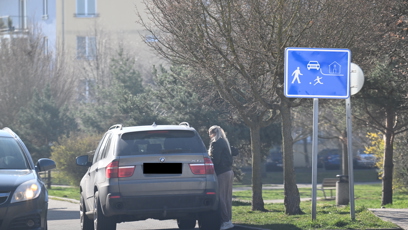 FOTO: Lela Ceterová ráno odvezla děti do školy a školy.