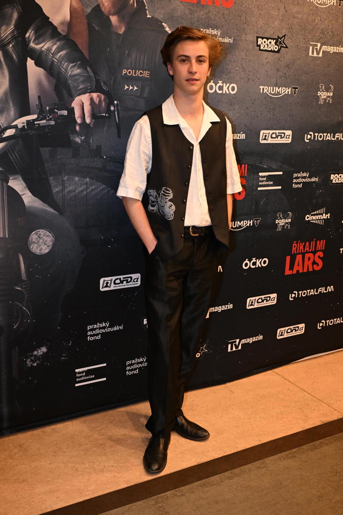 FOTO: Max Dolanský nezapře podobu se slavným tátou. – stránka 29