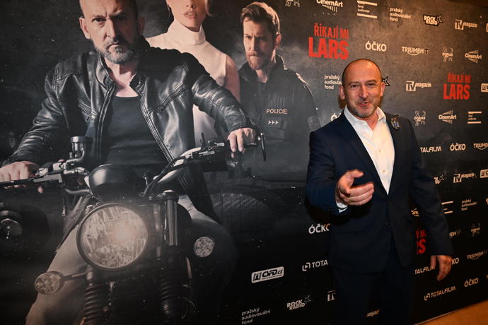 FOTO: Hofmann ochotně pózoval. – stránka 1