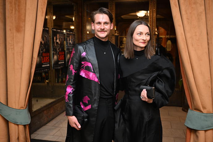 FOTO: Hvězdní hosté na premiéře. – stránka 7