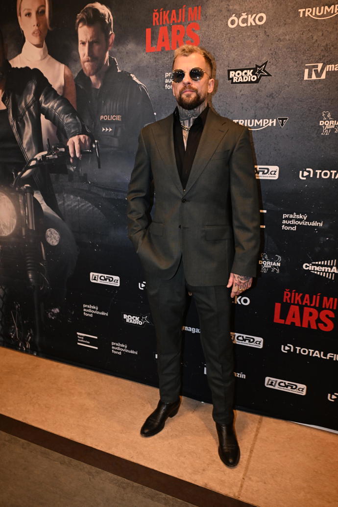 FOTO: Marpo byl celý v černém. – stránka 5