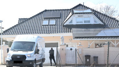 FOTO: Stěhováni úřadují u Lely a Karlose doma.