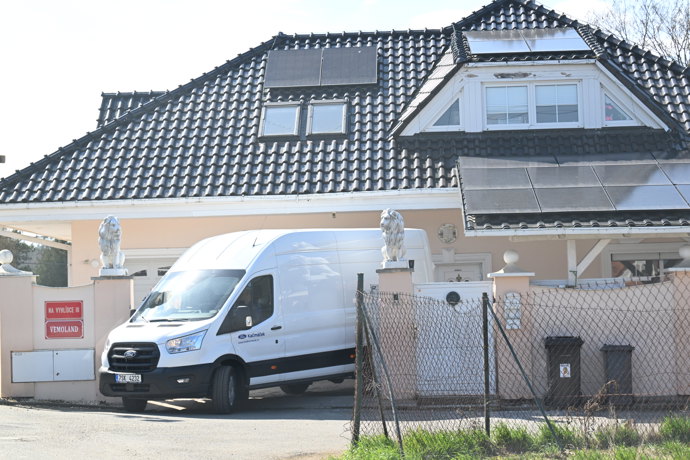 FOTO: Na Vémoland přijeli stěhováci. – stránka 7