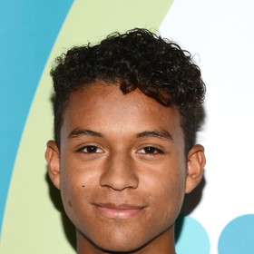 Jaafar Jackson se představí coby jeho strýc, král popu Michael Jackson ve filmu Michael.