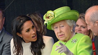 FOTO: Meghan Markle se učila královský protokol za pochodu. Občas jí to ale ulítlo.