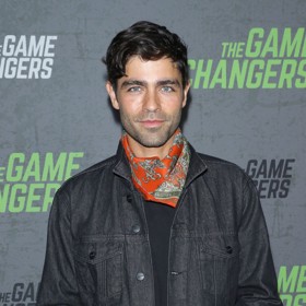 Herec Adrian Grenier se proslavil rolí Natea Coopera ve filmové komedii Ďábel nosí Pradu.