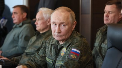 FOTO: Ruský prezident Vladimir Putin loni v říjnu navštívil jedno z velitelství ruských sil, které jsou zapojeny do bojů na Ukrajině.