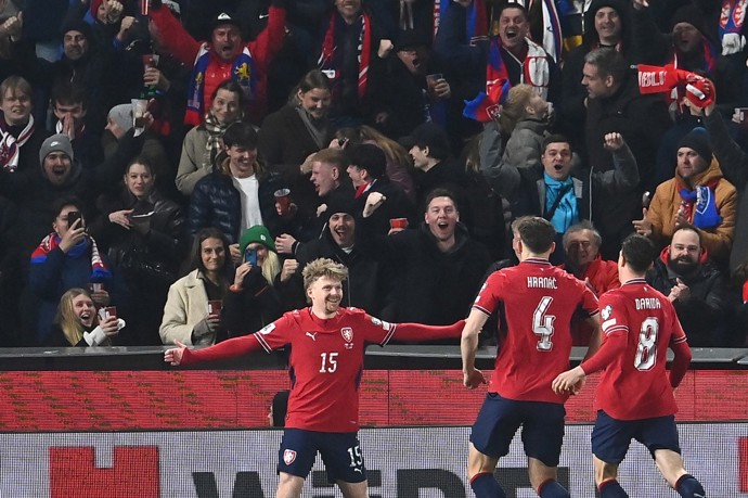 FOTO: Český tým se raduje z vítězství andd Dánskem. – stránka 2