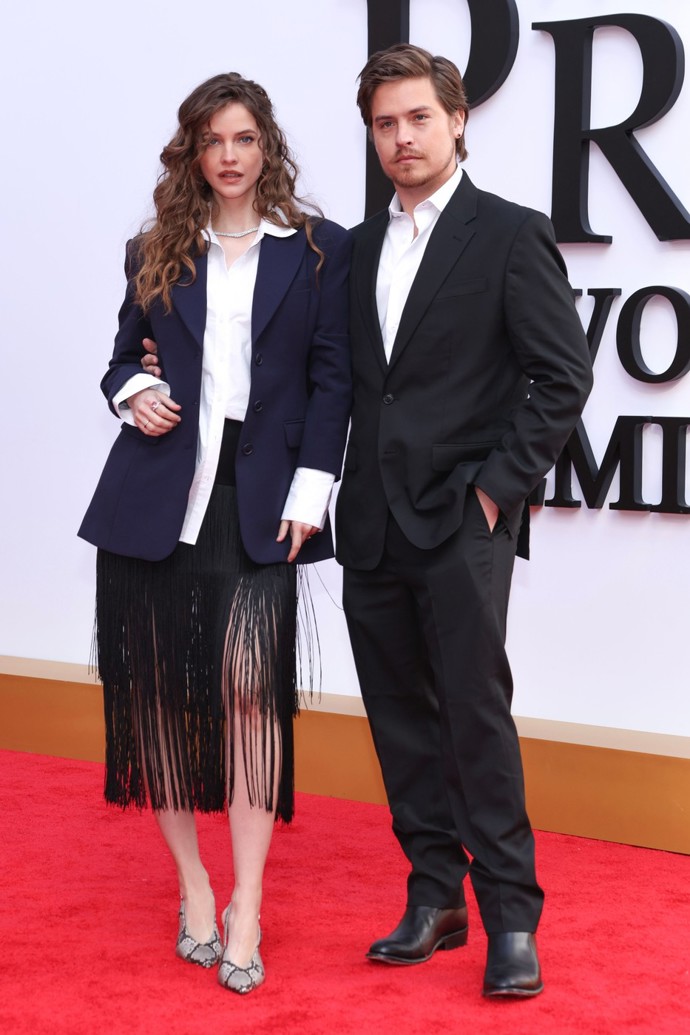 FOTO: Světovou premiéru filmu Ďábel nosí Pradu si nenechala ujít modelka Barbara Palvin s manželem Dylanem Sprousem. – stránka 69