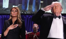 Donald Trump s Melanií Trump na galavečeři v hotelu Washington Hilton, kde došlo k útoku.
