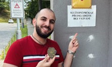 Mike Pán má co vysvětlovat.