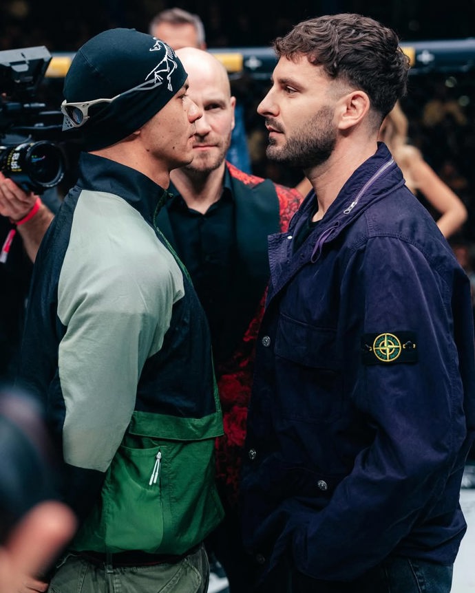 FOTO: Yaksha se připravuje  na blížící se zápas s Rasťo Zvarou. – stránka 3