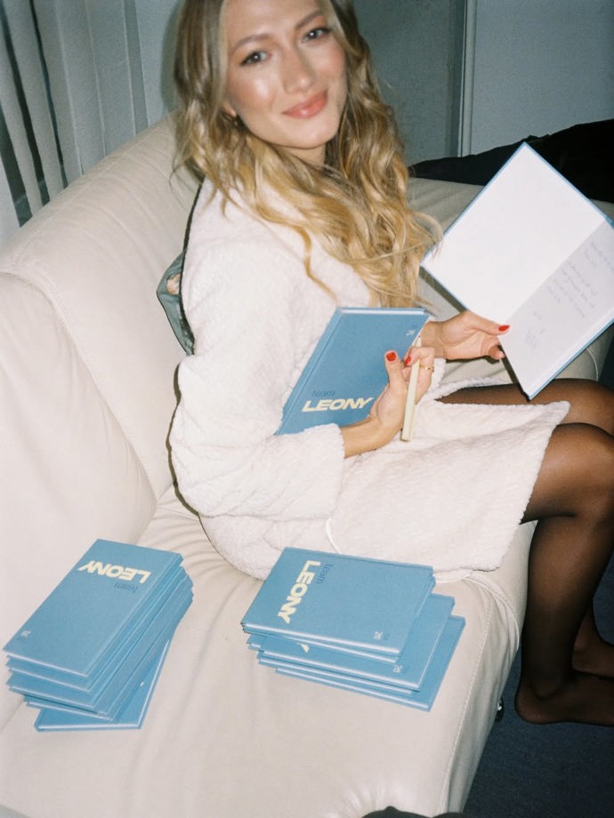 FOTO: Německá zpěvačka Leony. – stránka 2