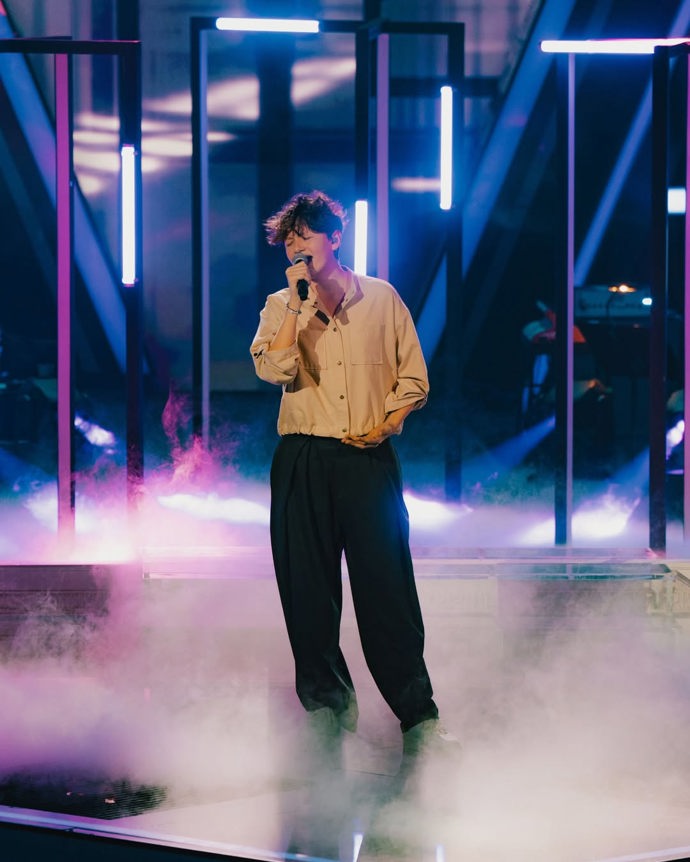 FOTO: Čtrnáctiletý Max Behenský. – stránka 10