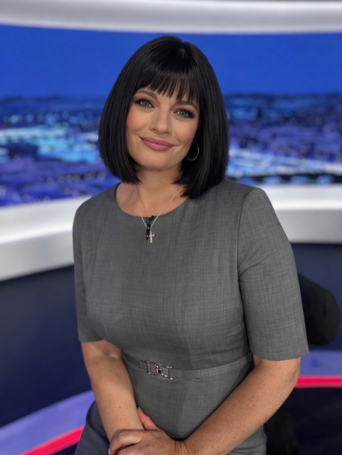 FOTO: Lucie Borhyová v černé paruce. – stránka 2