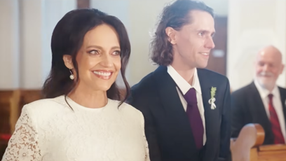 FOTO: Lucii Bílou k oltáři odvedl její syn Filip.