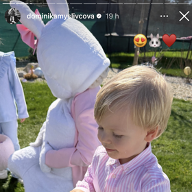 Dominika Myslivcová vzala syna koledovat.