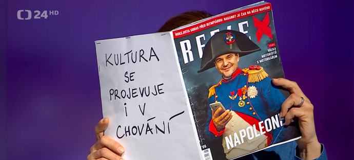 FOTO: Zuzana Zlatohlávková na sebe upoutala pozornost, stejně jako před několika týdny Petr Macinka, který je na titulní stránce časopisu. – stránka 1