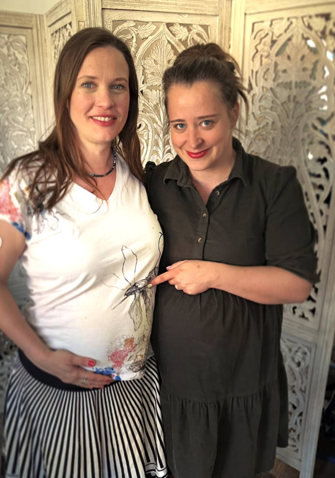 FOTO: Herečky Kristýna Leichtová a Anna Stropnická obě čekají miminka.