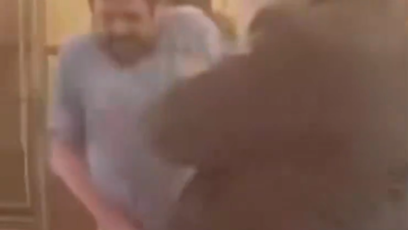 FOTO: Pak došlo i na facku.