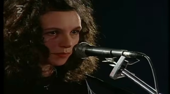 FOTO: Polovina oblíbeného dua Sestry Steinovy skonala po vleklých zdravotních problémech. – stránka 4