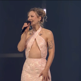 Zpěvačka Lenny dojatě uváděla svou maminku Lenku Filipovou do Síně slávy.