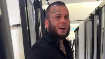 FOTO: Bývalý rapper pobíhal po prodejně jen v trenýrkách.