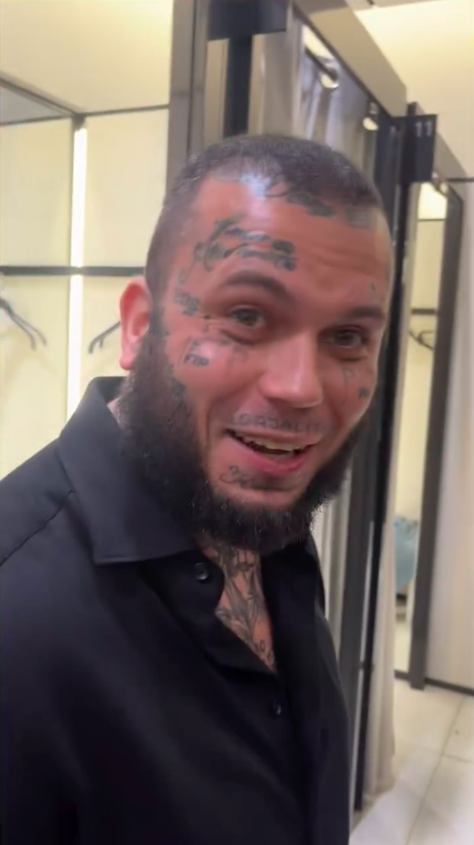 FOTO: Ztracené kalhoty řešil naprosto absurdním způsobem. – stránka 18