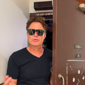 Patrick byl pro Denise hlasem rozumu a chránil ji v nejtěžších životních etapách.