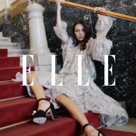 Charlotte Ella Gottová je hvězdou nového čísla ELLE.