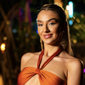 Nela se stala terčem hejtu. 