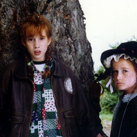 Táňa Pauhofová v seriálu Škriatok. 