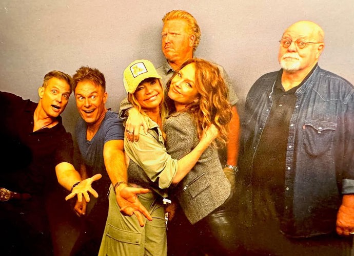 FOTO: Herečka pláče nad ztrátou milovaného přítele. – stránka 5