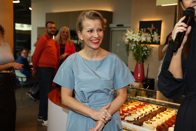 FOTO: Cukrářka Iveta Fabešová. – stránka 15