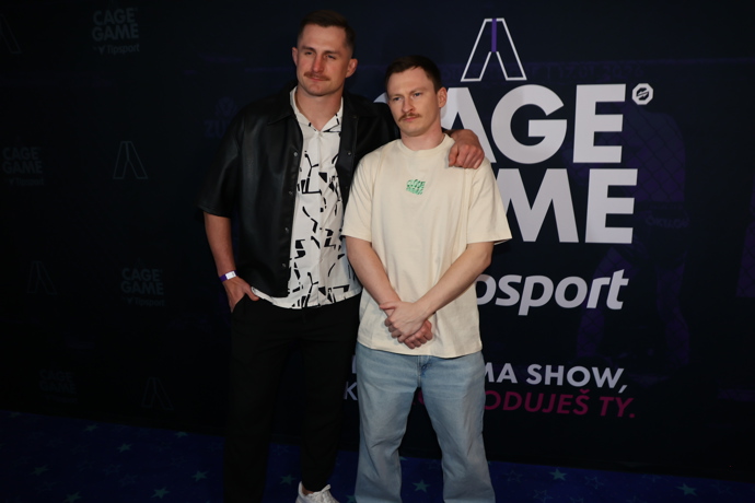 FOTO: Martin Mikyska a Andrej Kalašnik. – stránka 2