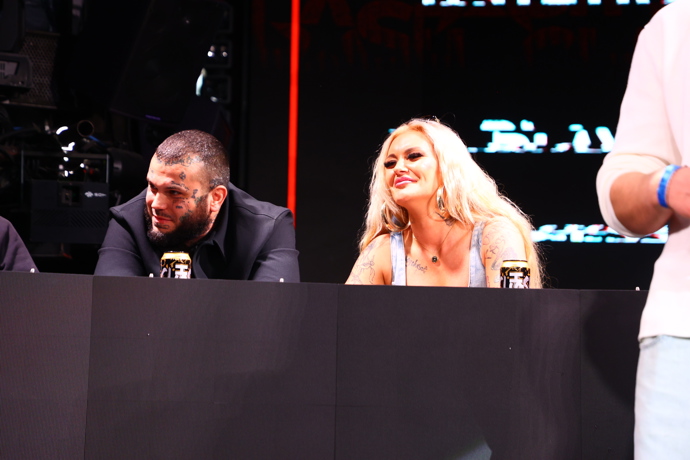 FOTO: Leo Beránek se bavil. – stránka 8