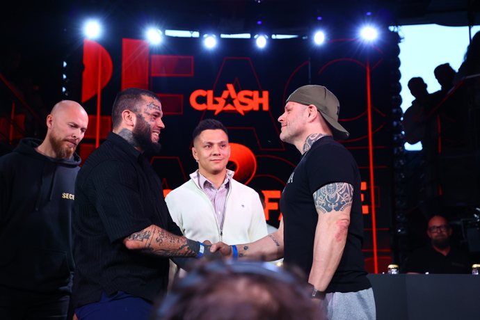 FOTO: Leo Beránek nastoupí proti Petrovi Reifovi. – stránka 6