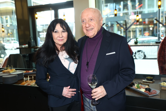 FOTO: Dagmar Patrasová a Felix Slováček. – stránka 29